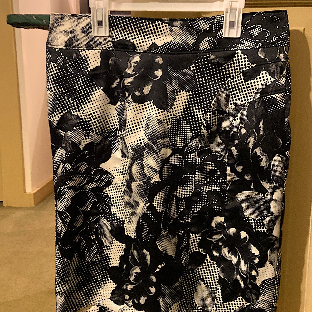 Women’s Skirt